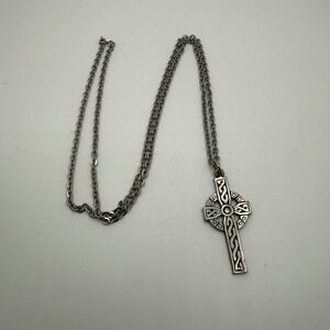 Vintage Celtic Cross Pendant Necklace Silver Tone Knotwork 24 Inch Chain